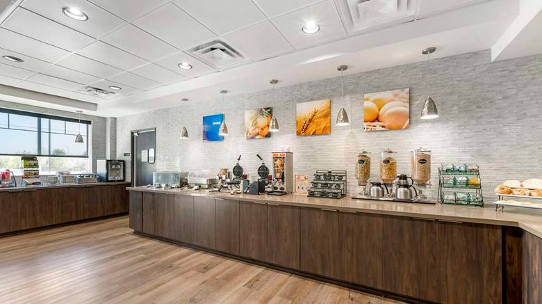 <b>Comfort Inn & Suites Clarksville Restaurant</b>. Images powered by <a href="https://iceportal.shijigroup.com/" title="IcePortal" target="_blank">IcePortal</a>.