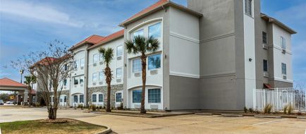 Comfort Inn & Suites New Iberia Exterior