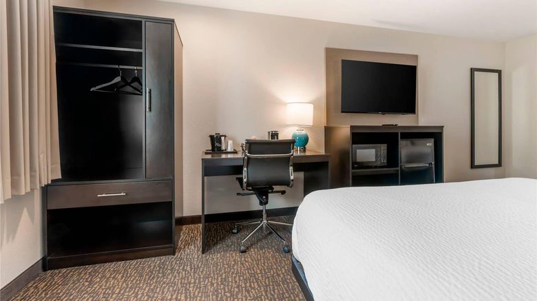 <b>Sleep Inn & Suites Room</b>. Images powered by <a href="https://iceportal.shijigroup.com/" title="IcePortal" target="_blank">IcePortal</a>.
