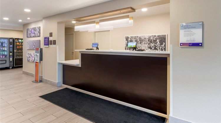 Sleep Inn & Suites Lobby