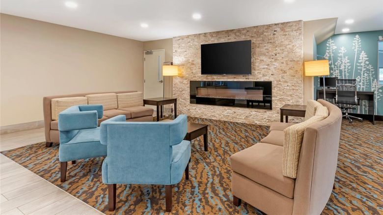 <b>Sleep Inn & Suites Lobby</b>. Images powered by <a href="https://iceportal.shijigroup.com/" title="IcePortal" target="_blank">IcePortal</a>.