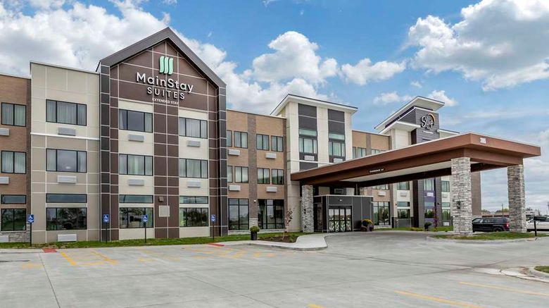 <b>Sleep Inn & Suites Milwaukee/Franklin Exterior</b>. Images powered by <a href="https://iceportal.shijigroup.com/" title="IcePortal" target="_blank">IcePortal</a>.