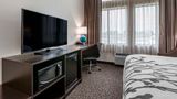 <b>Sleep Inn & Suites Milwaukee/Franklin Room</b>. Images powered by <a href="https://iceportal.shijigroup.com/" title="IcePortal" target="_blank">IcePortal</a>.
