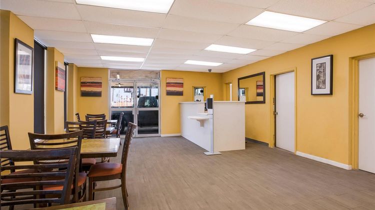Econo Lodge Gretna New Orleans Lobby