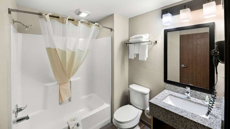 <b>Quality Inn & Suites Room</b>. Images powered by <a href="https://iceportal.shijigroup.com/" title="IcePortal" target="_blank">IcePortal</a>.