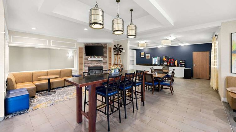Quality Inn & Suites Other