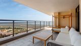 Days Hotel by Wyndham Bailang Beach Suite