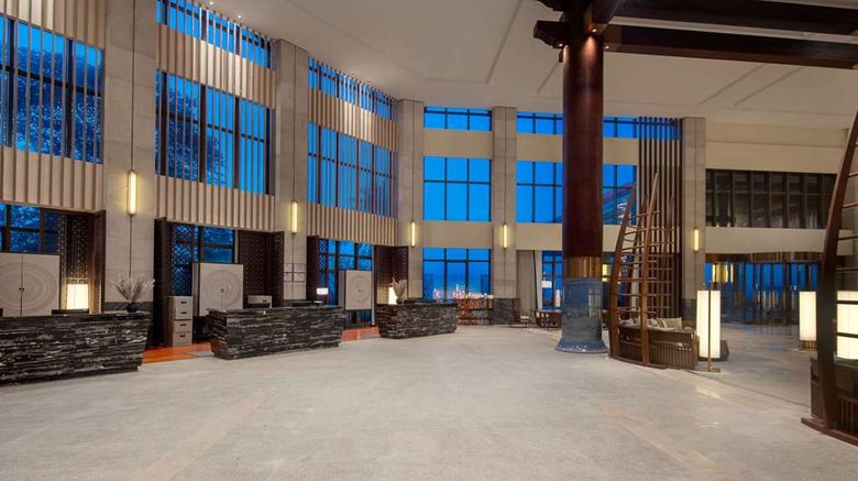 <b>Days Hotel by Wyndham Bailang Beach Lobby</b>. Images powered by <a href="https://iceportal.shijigroup.com/" title="IcePortal" target="_blank">IcePortal</a>.