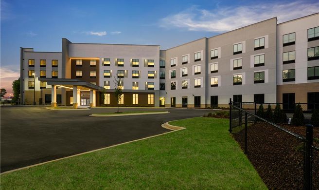 Hampton Inn & Suites by Hilton Decatur Exterior