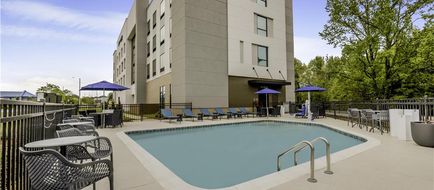 Hampton Inn & Suites by Hilton Decatur Exterior