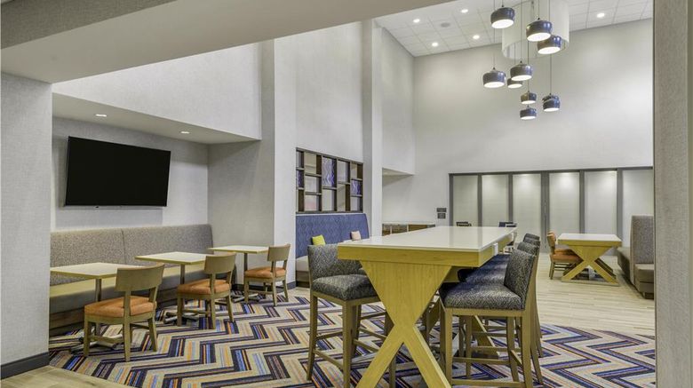 <b>Hampton Inn & Suites by Hilton Decatur Lobby</b>. Images powered by <a href="https://iceportal.shijigroup.com/" title="IcePortal" target="_blank">IcePortal</a>.