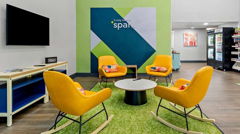 <b>Spark by Hilton Winston-Salem University Lobby</b>. Images powered by <a href="https://iceportal.shijigroup.com/" title="IcePortal" target="_blank">IcePortal</a>.