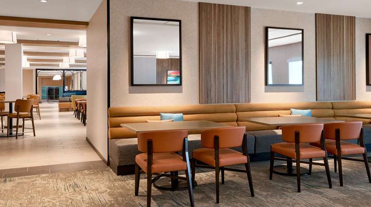 Hilton Garden Inn LAX Los Angeles Airpt Lobby