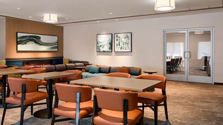<b>Hilton Garden Inn LAX Los Angeles Airpt Meeting</b>. Images powered by <a href="https://iceportal.shijigroup.com/" title="IcePortal" target="_blank">IcePortal</a>.