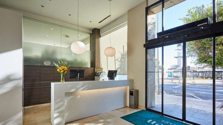 <b>Silken Turcosa Castellon Lobby</b>. Images powered by <a href="https://iceportal.shijigroup.com/" title="IcePortal" target="_blank">IcePortal</a>.