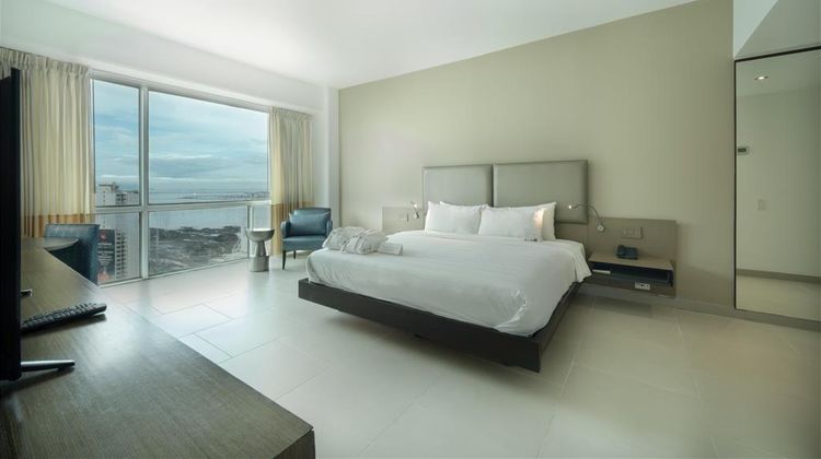 Decapolis Hotel Panama City Room