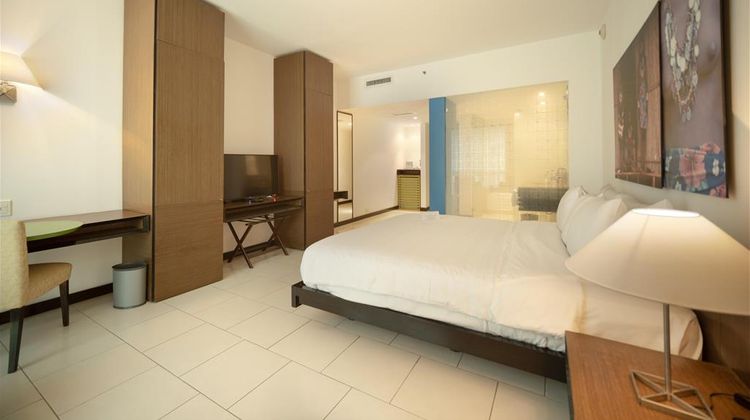 Decapolis Hotel Panama City Room