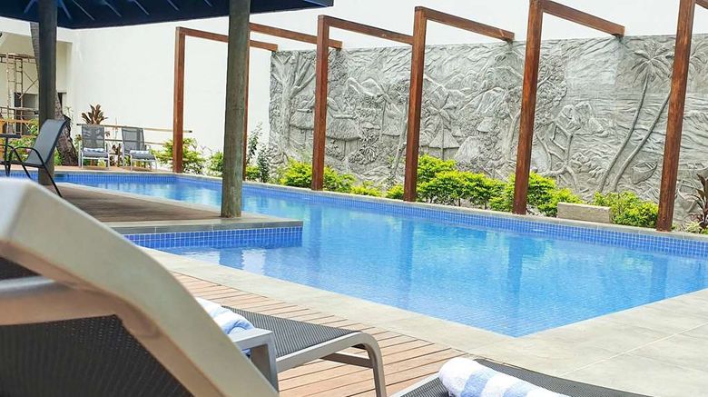 <b>Ramada Suites Seafront Coral Coast Pool</b>. Images powered by <a href="https://iceportal.shijigroup.com/" title="IcePortal" target="_blank">IcePortal</a>.
