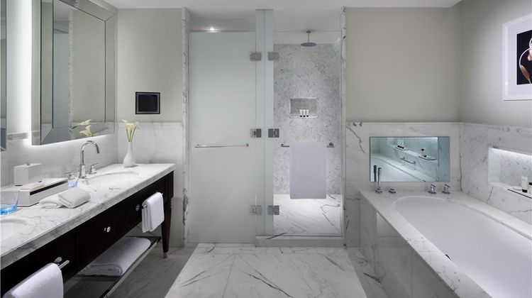 Kempinski The Boulevard Dubai Room