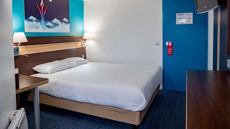 <b>Hotel Les Mureaux-Flins Room</b>. Images powered by <a href="https://iceportal.shijigroup.com/" title="IcePortal" target="_blank">IcePortal</a>.