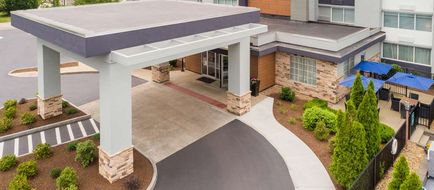 Hampton Inn Manchester Downtown Exterior