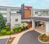 Hampton Inn Manchester Downtown Exterior