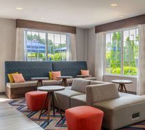 Hampton Inn Manchester Downtown Lobby