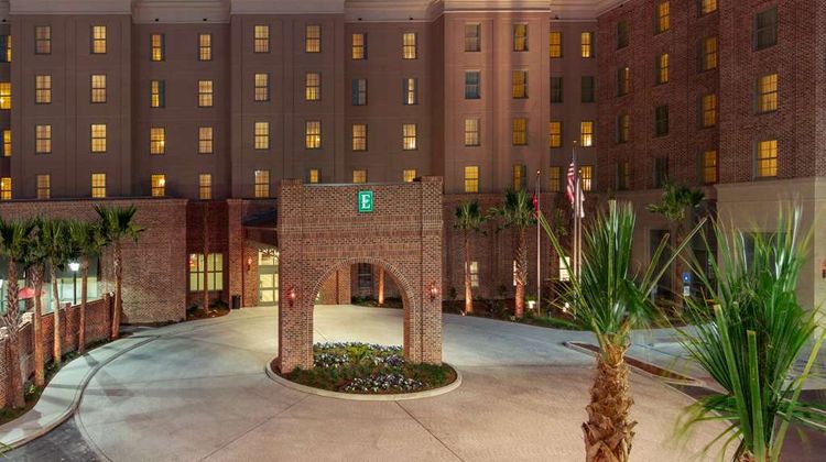Embassy Suites Savannah Exterior