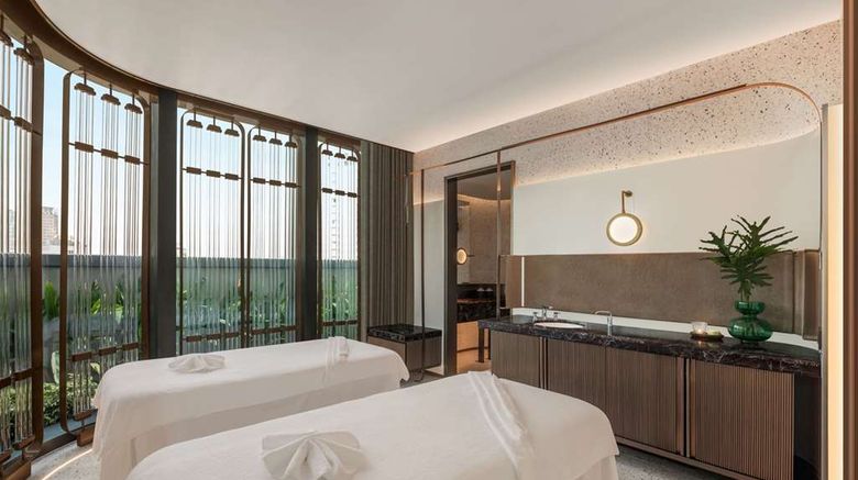 <b>Hilton Saigon Spa</b>. Images powered by <a href="https://iceportal.shijigroup.com/" title="IcePortal" target="_blank">IcePortal</a>.
