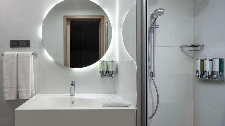 <b>Hampton by Hilton Merter Room</b>. Images powered by <a href="https://iceportal.shijigroup.com/" title="IcePortal" target="_blank">IcePortal</a>.