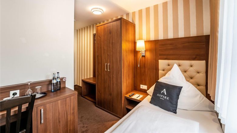 <b>Aspire Castillio, Trademark Collection Room</b>. Images powered by <a href="https://iceportal.shijigroup.com/" title="IcePortal" target="_blank">IcePortal</a>.