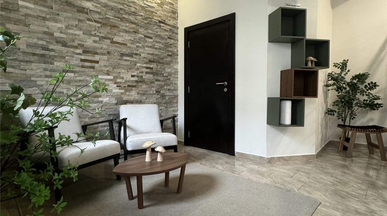 <b>Aspire Castillio, Trademark Collection Lobby</b>. Images powered by <a href="https://iceportal.shijigroup.com/" title="IcePortal" target="_blank">IcePortal</a>.