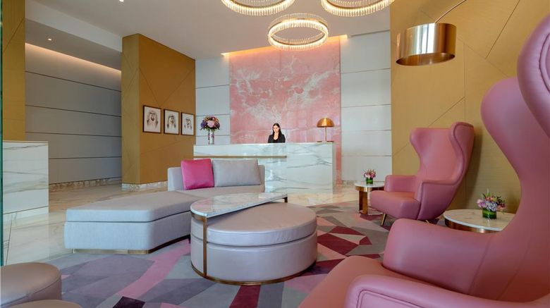 <b>Hilton Dubai Creek Hotel & Residences Lobby</b>. Images powered by <a href="https://iceportal.shijigroup.com/" title="IcePortal" target="_blank">IcePortal</a>.