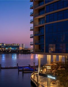 Hilton Dubai Creek Hotel & Residences