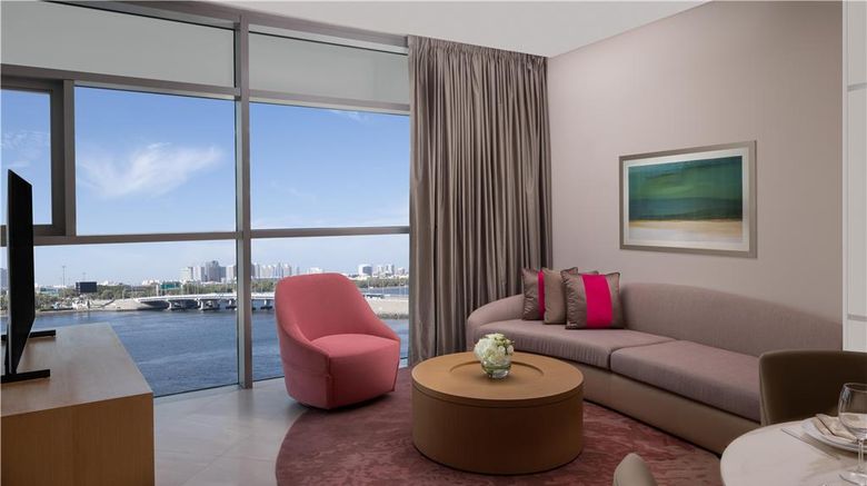 <b>Hilton Dubai Creek Hotel & Residences Room</b>. Images powered by <a href="https://iceportal.shijigroup.com/" title="IcePortal" target="_blank">IcePortal</a>.