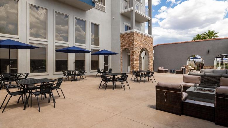 <b>Hampton Inn & Suites by Hilton Mesquite Exterior</b>. Images powered by <a href="https://iceportal.shijigroup.com/" title="IcePortal" target="_blank">IcePortal</a>.