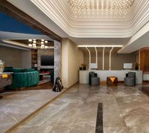 Boreas Hotel, Trademark Collection Lobby