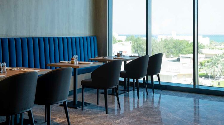 Park Inn by Radisson Hotel & Apts Kuwait Restaurant
