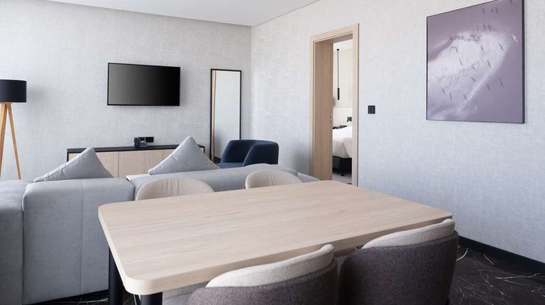 <b>Park Inn by Radisson Hotel & Apts Kuwait Suite</b>. Images powered by <a href="https://iceportal.shijigroup.com/" title="IcePortal" target="_blank">IcePortal</a>.