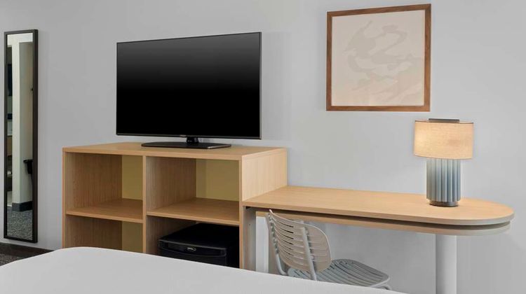 Spark by Hilton Newcomerstown Room