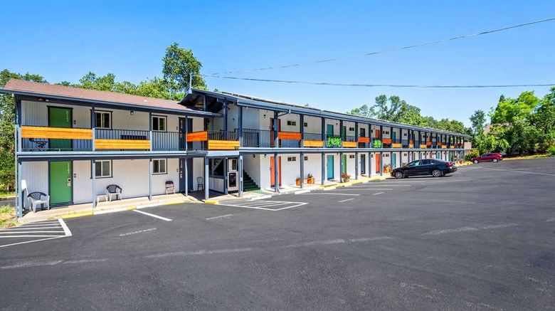 <b>Quality Inn and Suites Jackson Exterior</b>. Images powered by <a href="https://iceportal.shijigroup.com/" title="IcePortal" target="_blank">IcePortal</a>.