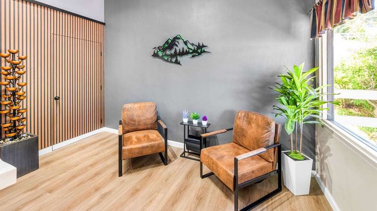 Quality Inn and Suites Jackson Lobby