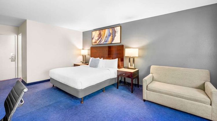 Quality Inn and Suites Jackson Room
