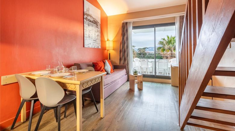 <b>Comfort Aparthotel Marseille Prado Suite</b>. Images powered by <a href="https://iceportal.shijigroup.com/" title="IcePortal" target="_blank">IcePortal</a>.