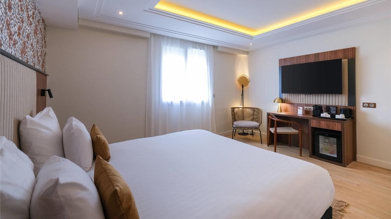 <b>Zenitude Hotel la Valadiere, Ascend Coll Room</b>. Images powered by <a href="https://iceportal.shijigroup.com/" title="IcePortal" target="_blank">IcePortal</a>.