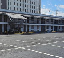 Metairie Inn Exterior