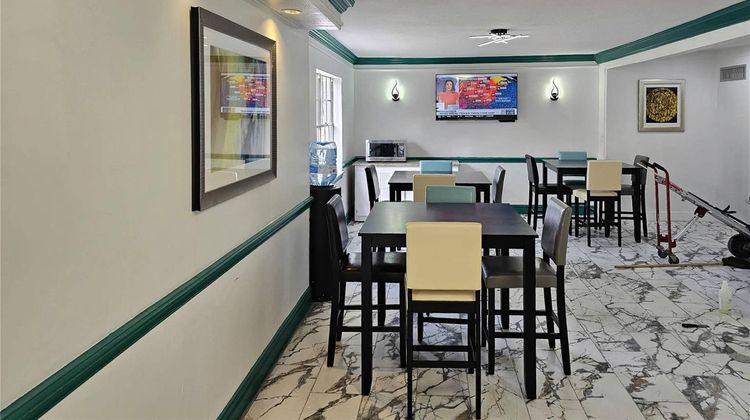 Metairie Inn Restaurant