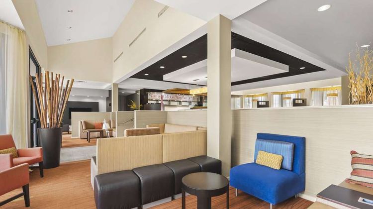 Super 8 by Wyndham Dallas Love Field Apt Lobby