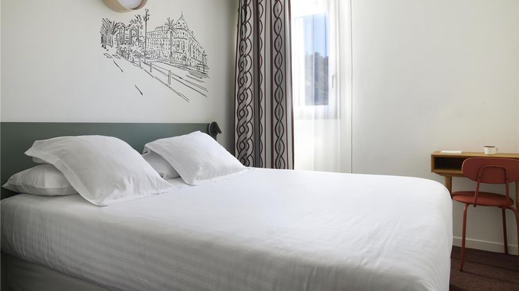 Hotel Isidore Room