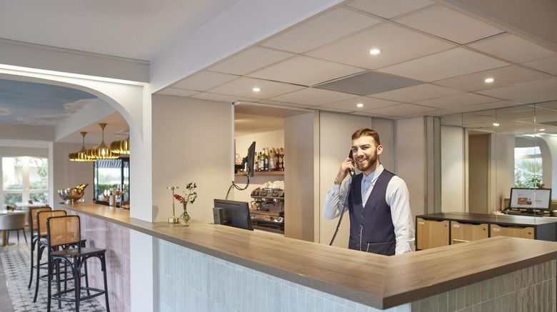 <b>Hotel Isidore Lobby</b>. Images powered by <a href="https://iceportal.shijigroup.com/" title="IcePortal" target="_blank">IcePortal</a>.